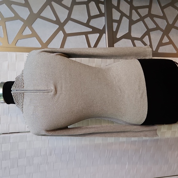 Vintage Silver Beaded Belldini Silk Sweater - Size Medium - Picture 7 of 13